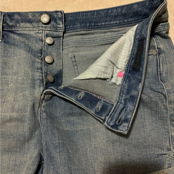 Juicy Jean Couture Denim Shorts 💙🩵 - Picture 4 of 6